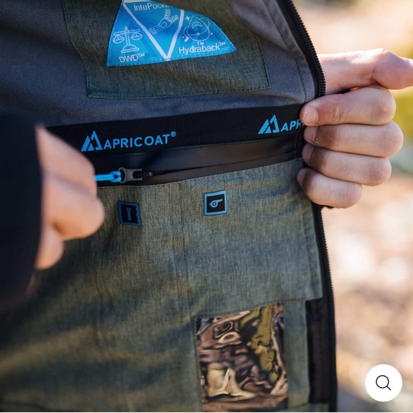 Men’s travel and outdoor Jacket - Picture 10 of 13